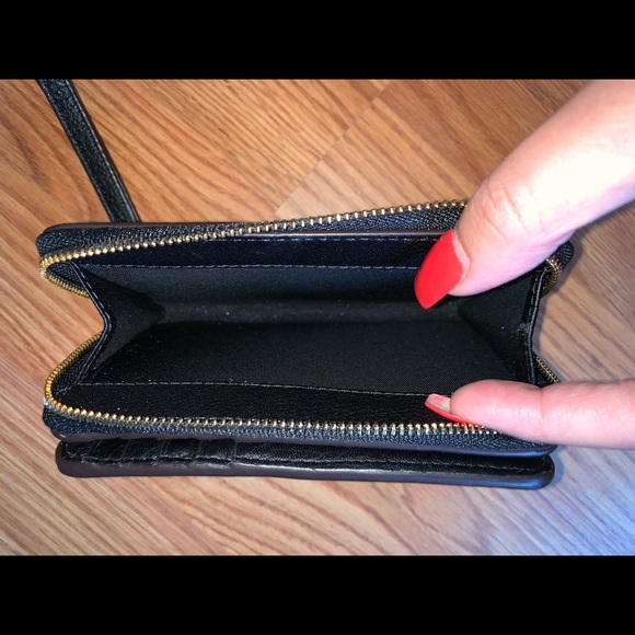 ❌SOLD❌ Tory Burch McGraw Bi-Fold Wallet - Picture 4 of 8